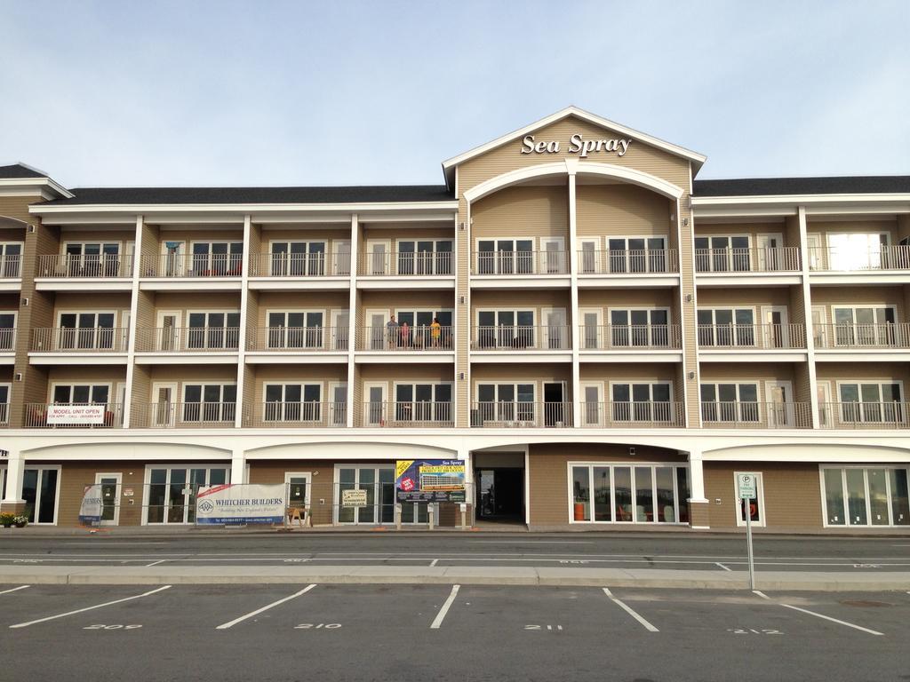 Ocean Front Condo In The Heart Of Hampton Beach Exterior photo